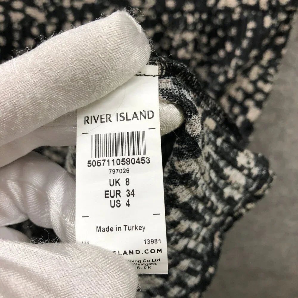 River Island Knit Long Sleeve Dress Size 8 Ribbed Tiered‎ Leopard Print Black